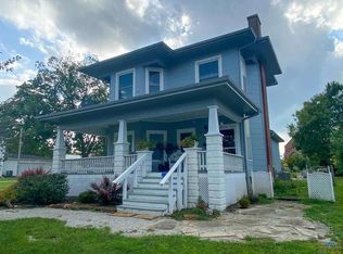311 S 3rd St, Clinton, MO 64735
