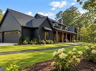 74 Shady Valley Dr, Cartersville, GA 30120