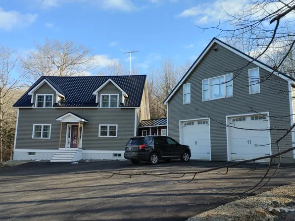 704 Lincolnville Avenue, Searsmont, ME 04973