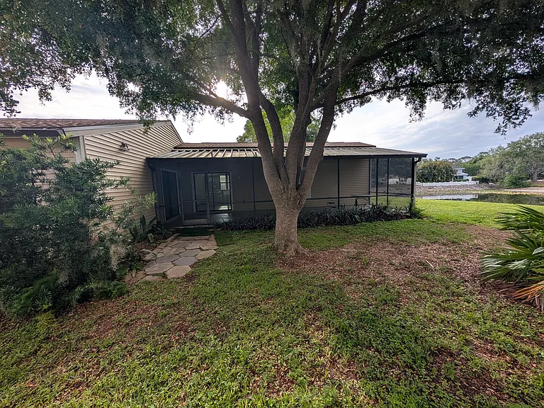 517 Bearded Oaks Cir — Photo 41