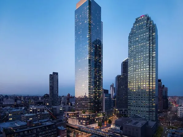 3 Court Sq #704A, Long Island City, NY 11101