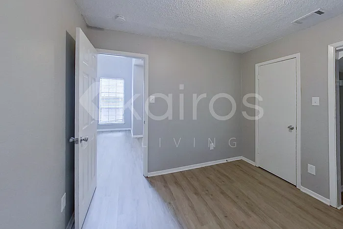 2140 Woodnote Ln — Photo 11