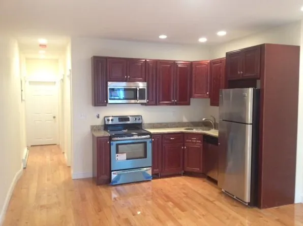 26 Maverick St #A, Boston, MA 02128