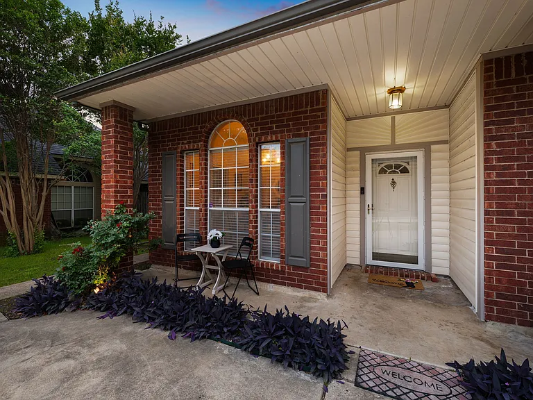 4143 Norway Ln — Photo 31
