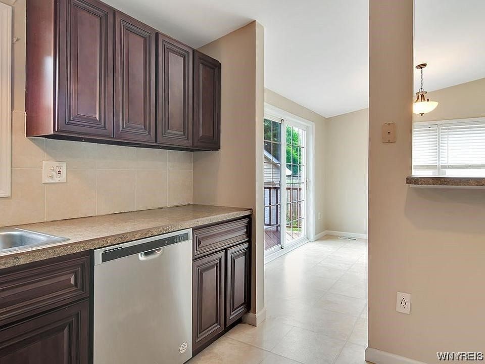 5266 William St, Lancaster, NY 14086 MLS B1477501 Zillow