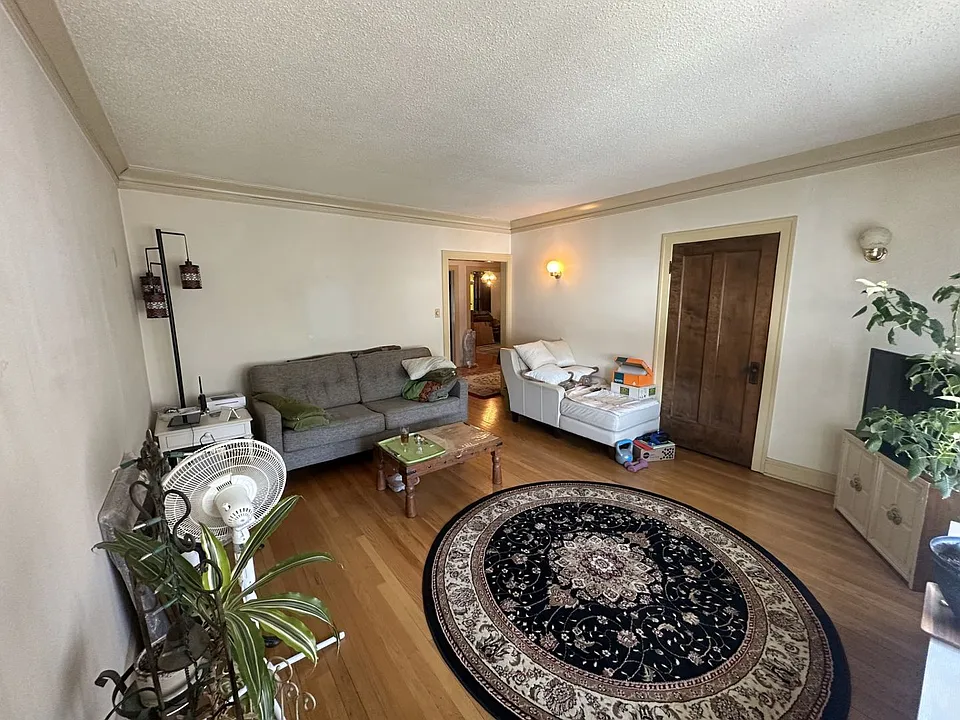 6236 N Bell Ave #3