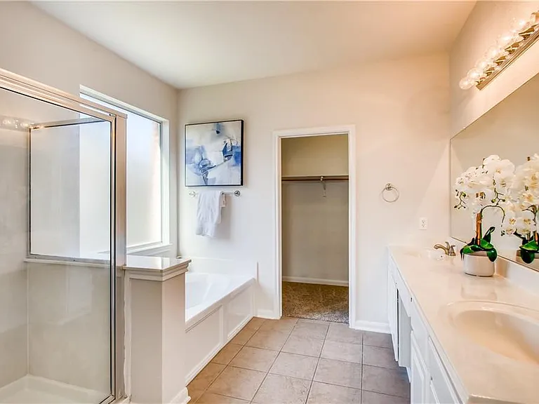 220 Stone Crest Blvd — Photo 12
