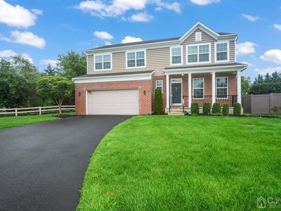 11 Pasteur Ct, East Windsor, NJ, 08520