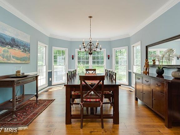 5th image of 7315 Scarlet Oak Ct