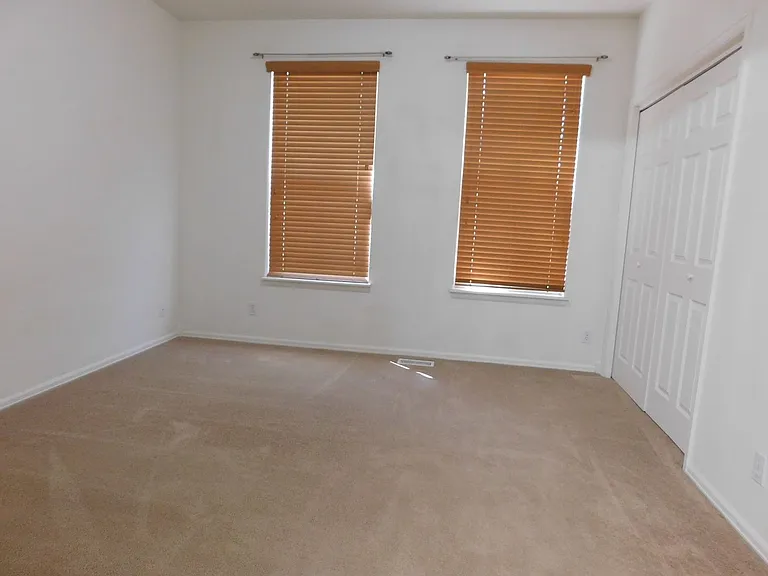 2485 Fountainhead Blvd #F-5 — Photo 11