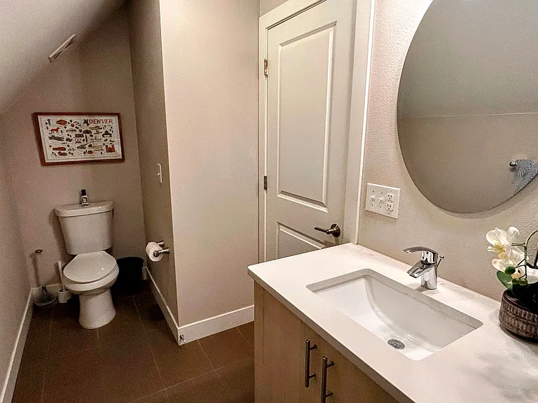 3308 N Lafayette St — Photo 6