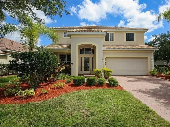 6945 74th Ave E, Bradenton, FL 34202