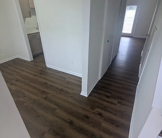 11 Holly Ct #F — Photo 2