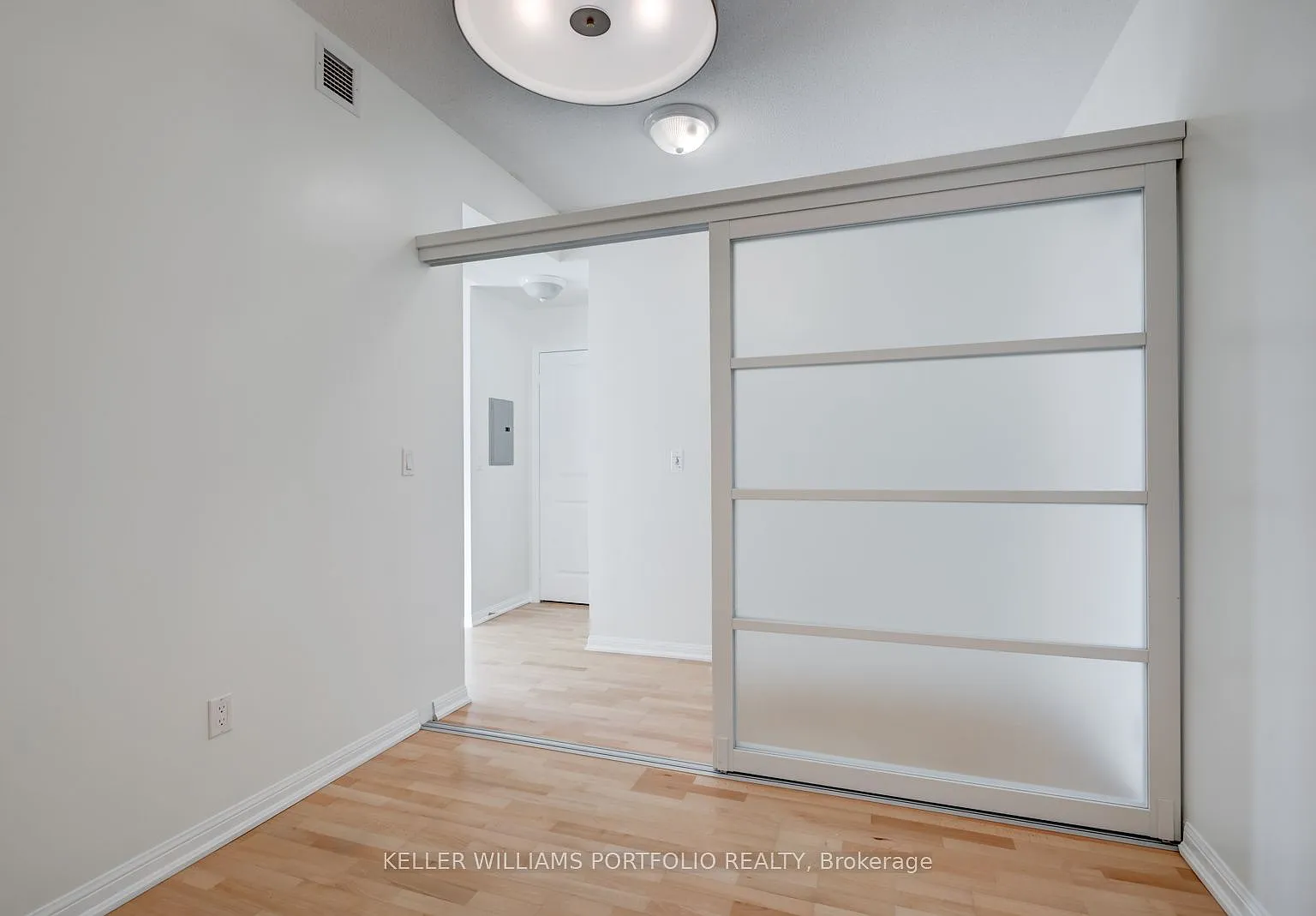 2 bed, $2,800 — Photo 4
