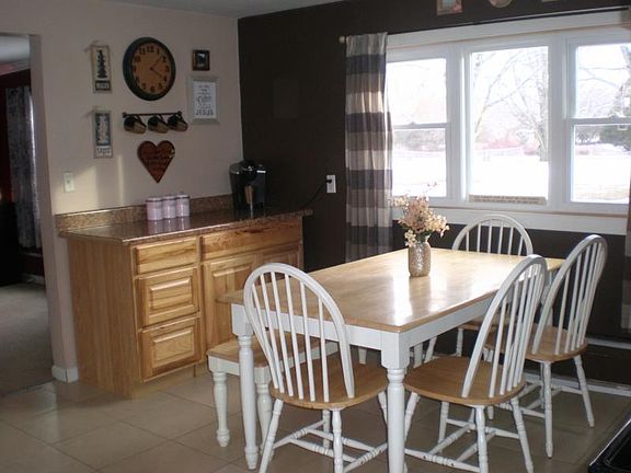 2nd image of 50 Lamoria Dr