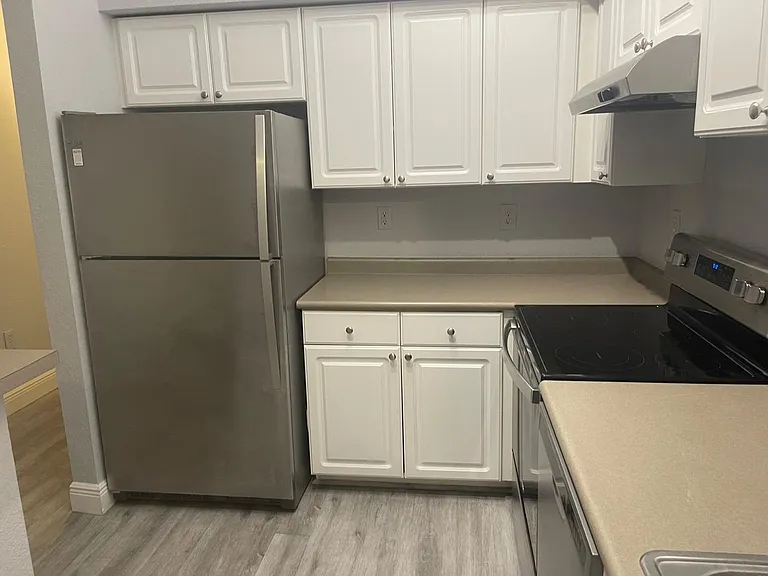 402 S Armenia Ave #114 — Photo 9