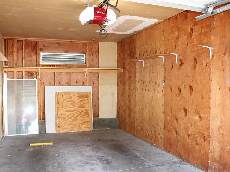 258 Napoli Ct — Photo 37