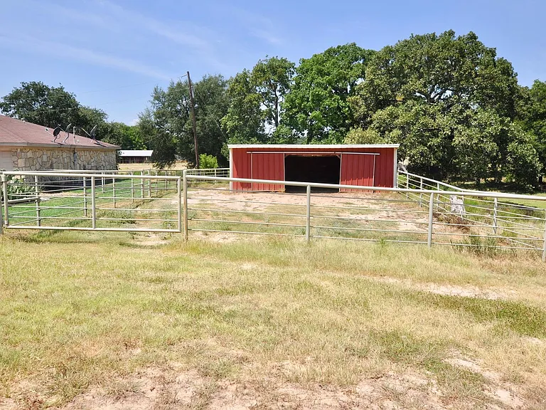 6212 Granbury Hwy — Photo 7