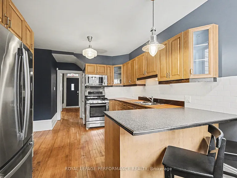 506 Wentworth Ave — Photo 14