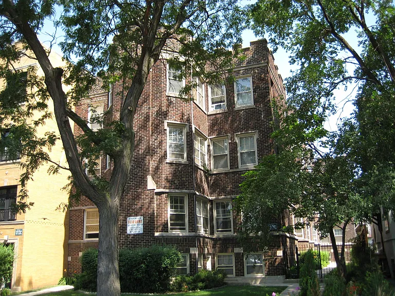 1226-1230 W. Albion Building