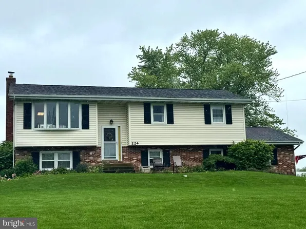 224 Oberholtzer Rd, Elizabethtown, PA 17022