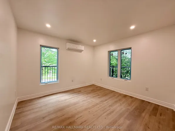 48R Bradgate Rd, Toronto, ON M3B 1J8