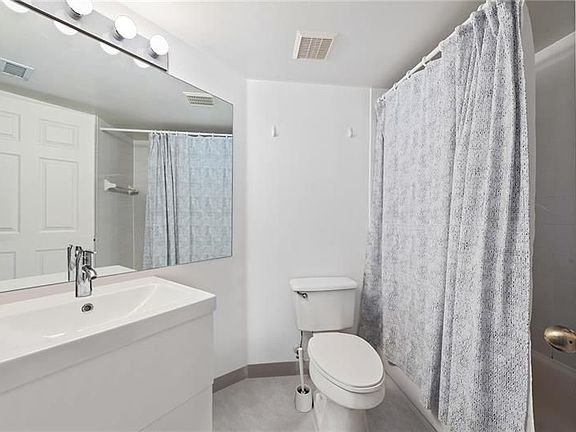 5th image of 2005 SE 10th Ave APT 406
