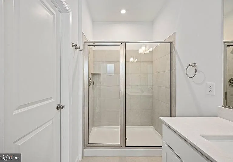 2534 Neabsco Common Pl — Photo 21