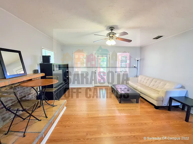 1119 32nd St #A-B — Photo 17