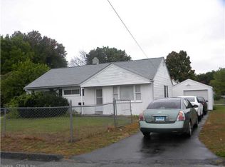 6 Montague Cir, East Hartford, CT 06118