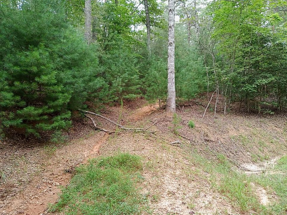 2nd image of 25 Honeysuckle Cir