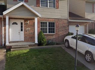 137 Meadow Rdg, Morgantown, WV 26505