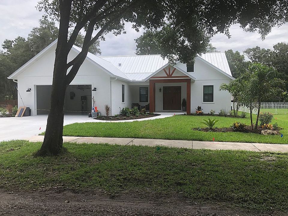 2nd image of 820 Taaga Pl
