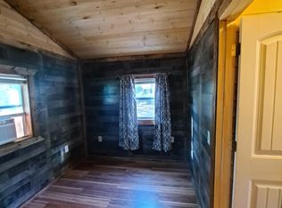 1924 Newport Rd, Lone Grove, OK 73443