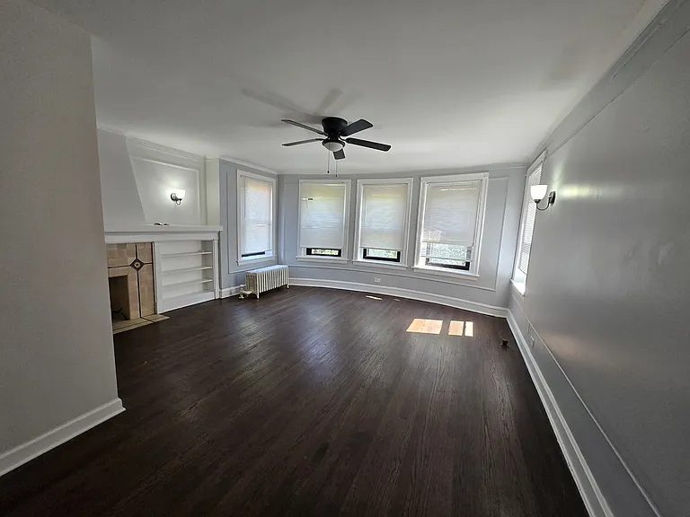 8114 S Drexel Ave #3 — Photo 3