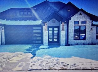 1805 Gaines St, Pea Ridge, AR 72751