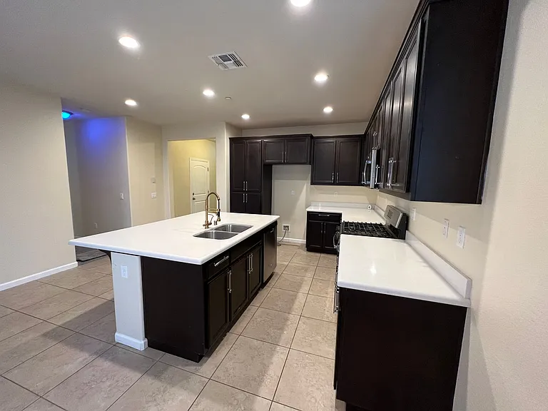 1484 Rock Springs Ave — Photo 33