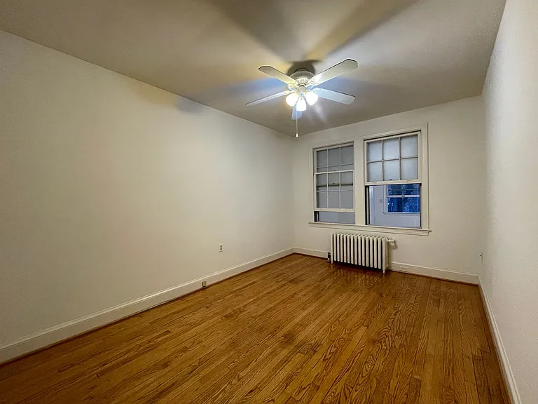 4021 Davis Pl NW — Photo 14