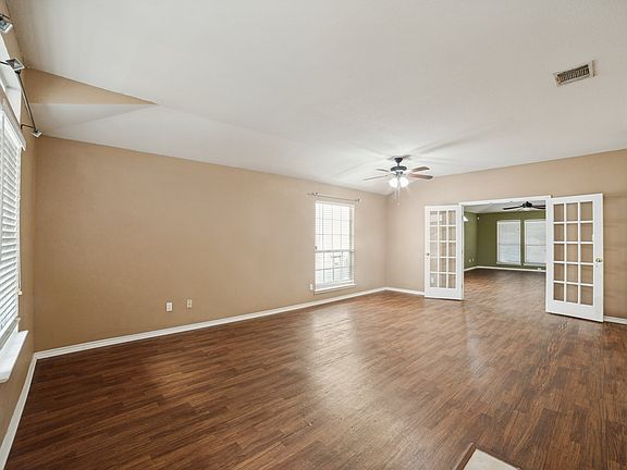 4th image of 9647 Wolf Point