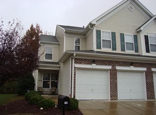 109 Channel Cove Ct, Jamestown, NC 27282