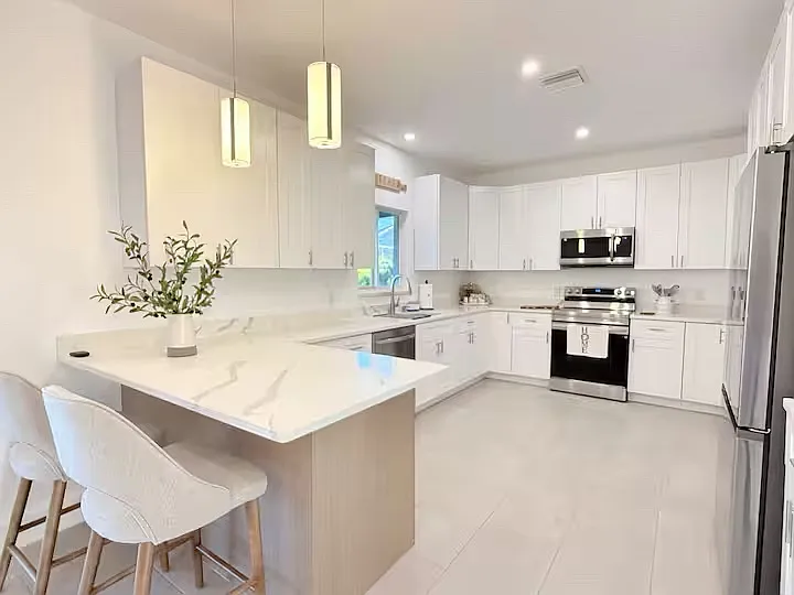 3 bed, 1800 sqft, $2,350 — Photo 3