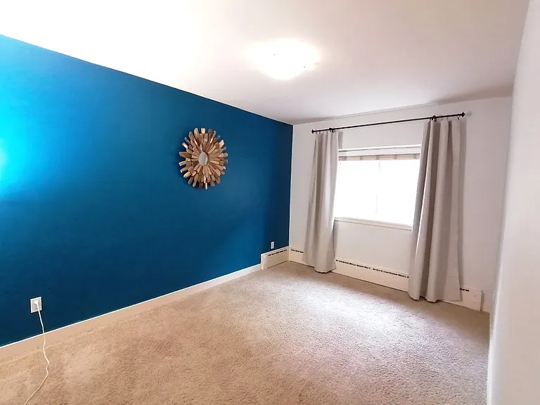 565 Corydon Ave #203 — Photo 10