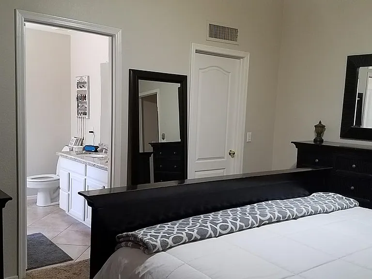 Master bedroom 2