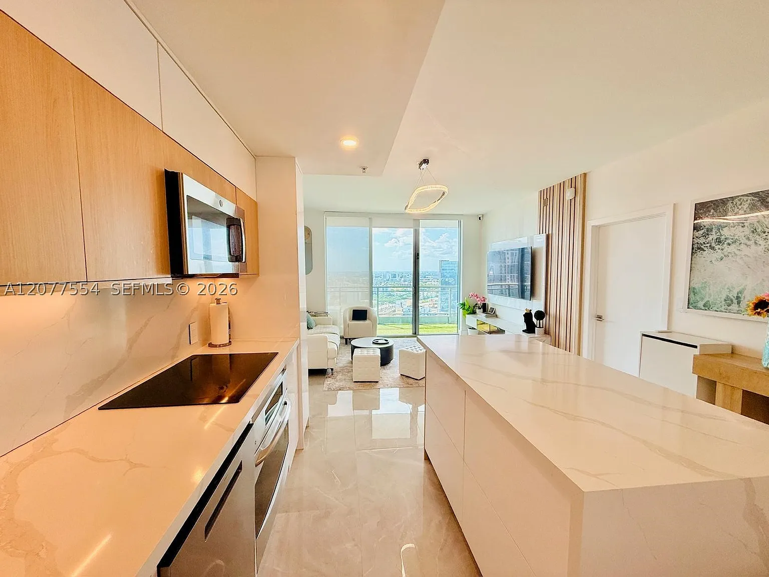 2 bed, 2.0 bath, 1087 sqft, $4,000 — Photo 4