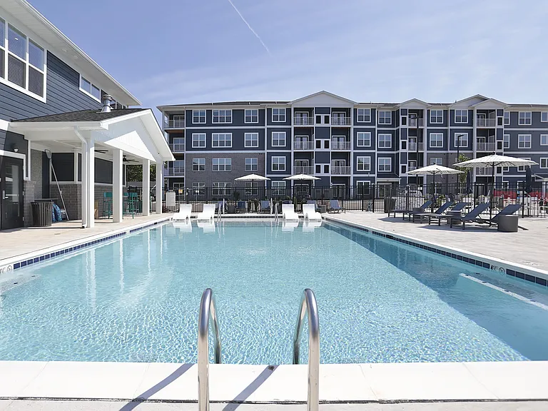 Altair Luxury Apartments — Photo 16