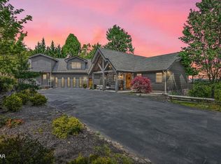 2837 Cedar Falls Way, Sevierville, TN 37862
