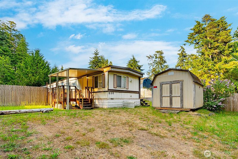 2nd image of 590 Ocean View Drive