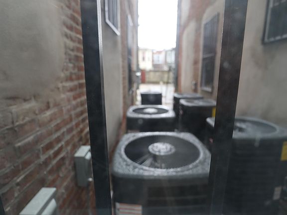 5th image of 1912 W Diamond St #1