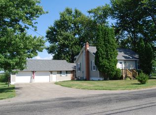 12034 Maple Rd, Plymouth, IN 46563