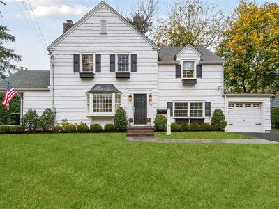 305 Nassau Avenue, Manhasset, NY, 11030
